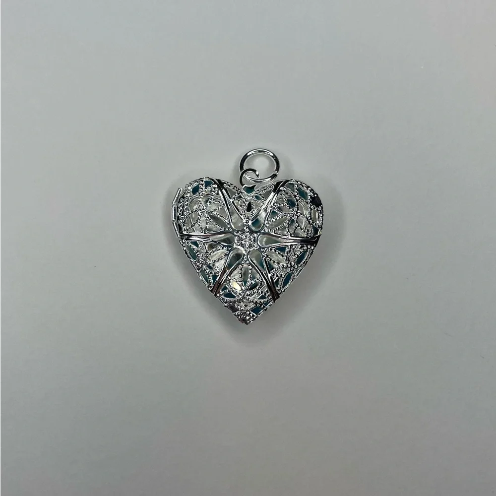 Victorian Heart Silver-Tone Gem Locket - Picture 4 of 4
